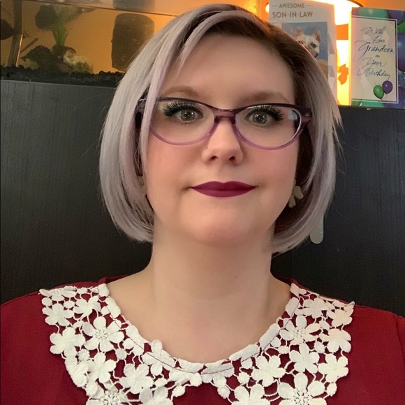 Meet your Posher, Sarah - Picture 2 of 6